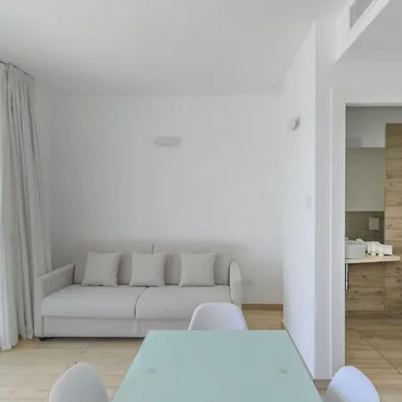 Charming Ac In *